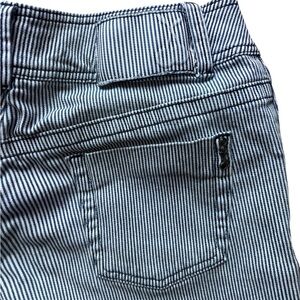 Foxy Jeans Blue Pinstripe Capri Cropped Denim Jeans